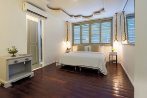 Superior Room, 1 Queen Bed