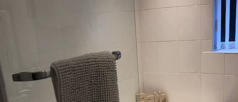 City-Apartment, 2 Schlafzimmer, Nichtraucher | Badezimmer