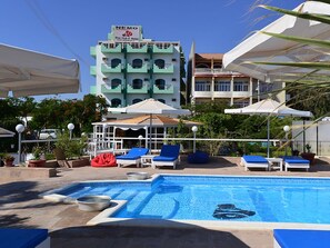 Piscina all'aperto