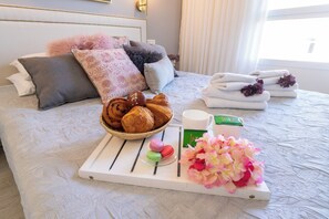 Family Apartment, 2 Bedrooms | Desk, laptop workspace, iron/ironing board, free WiFi