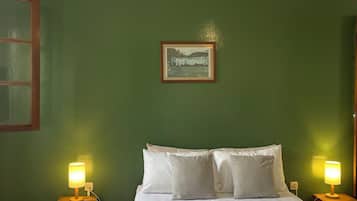 Double Room | Individually decorated, individually furnished, iron/ironing board