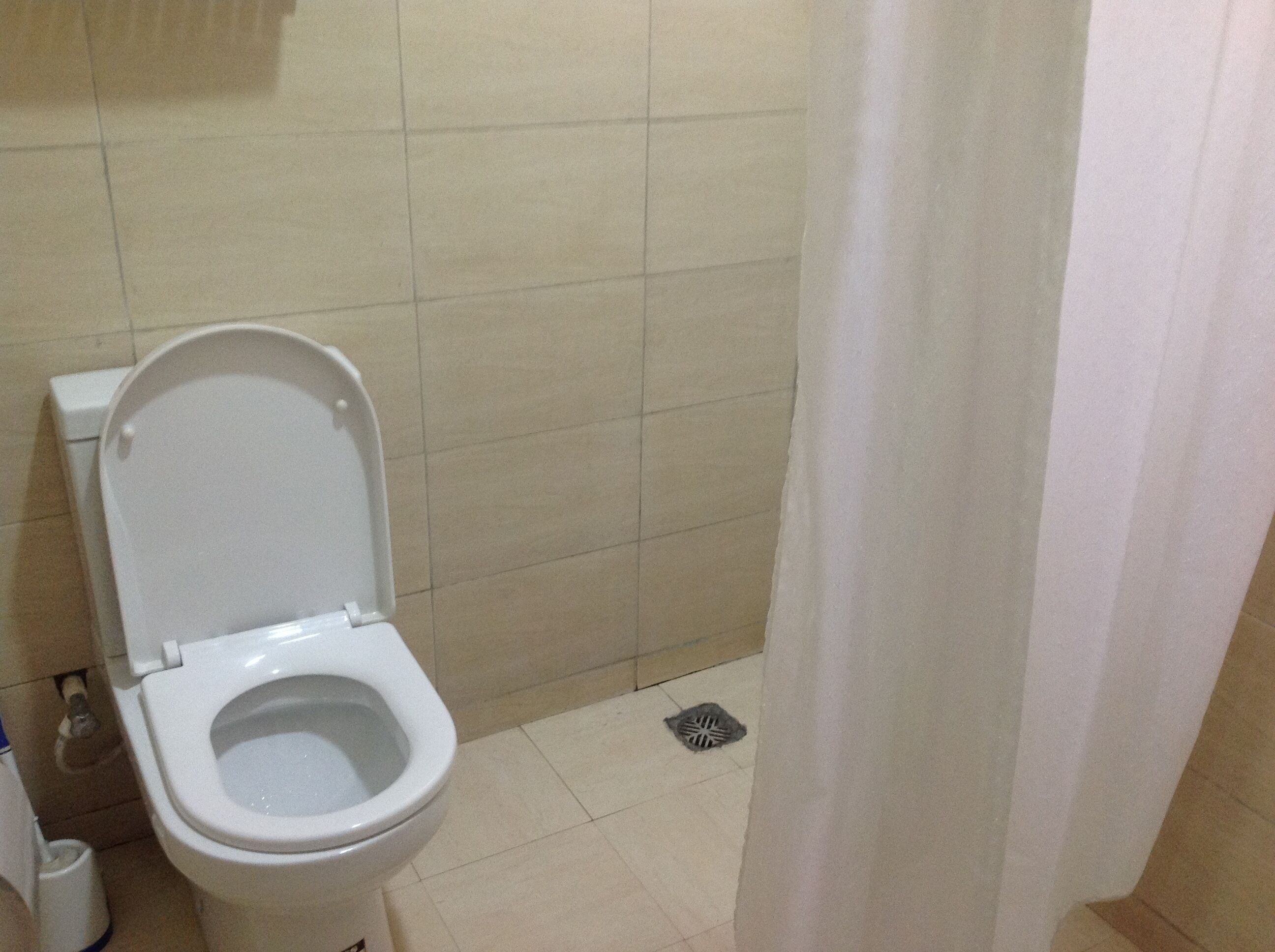 تجهيزات دش، مجففات شعر، مناشف، صابون