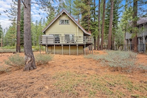 Exterior - Cozy Cabin – Woodsy Area with a Loft | COH0862 (South Lake Tahoe)