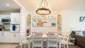 Dining - Beautiful 1 bedroom apartment fully furnished steps away from the beach (Sunny Isles Beach)