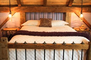 4 slaapkamers, een strijkplank/strijkijzer, wifi, beddengoed