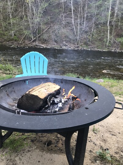 Mountains surround Doe River 400 ft Frontage, wildlife out the back door.