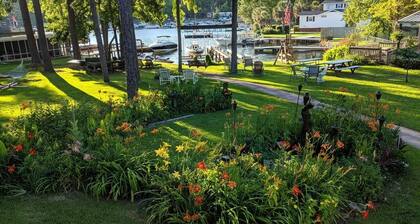 Beautiful & Spacious with Hot Tub, Game Room & More. Large Yard Near the Dam!