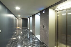 Interior - Two bedroom apartment with terrace - You Stylish (Barcelona)