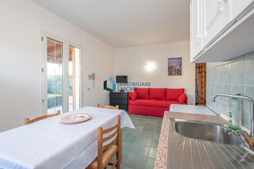 Stunning villa a few steps from the sea, 8 beds