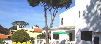 Detached villa with private pool 1.5 km from Vilamoura marina