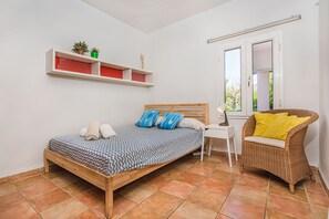 3 chambres, fer et planche Ă repasser, Wi-Fi gratuit, draps fournis