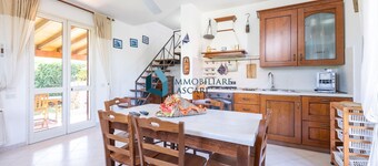 Villa Limuti with shared swimming pool