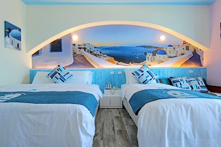 Standard Triple Room, 1 Bedroom, Sea View | Desk, blackout drapes, free WiFi, bed sheets. White Mediterranean