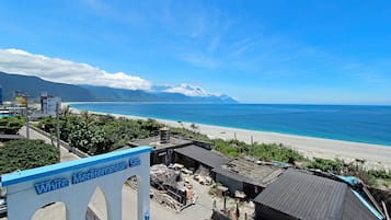 Basic Double Room, 1 Bedroom, Ocean View | Desk, blackout drapes, free WiFi, bed sheets