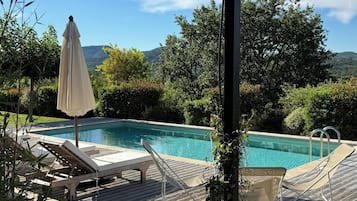 Piscine extérieure, piscine chauffée