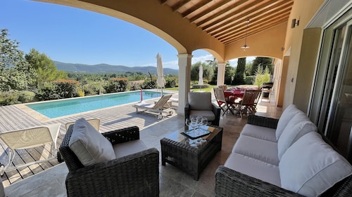 La Maison de Sophie : Luxury Family Villa • Heated Pool • Provence Verte