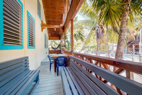 Comfortable home w/ casual island vibes, WiFi & partial AC - near the beach/town