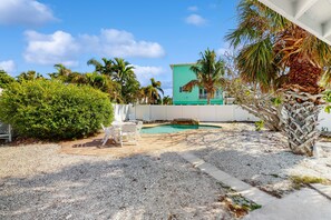 Lämmitetty uima-allas