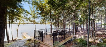 Lakefront cabin close to town with dock, firepit - dogs welcome