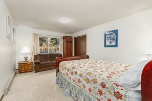 1 bedroom, internet, bed sheets