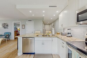 Fridge, microwave, oven, stovetop - Romantic waterfront getaway, with pools, hot tubs, & tennis (Marco Island)