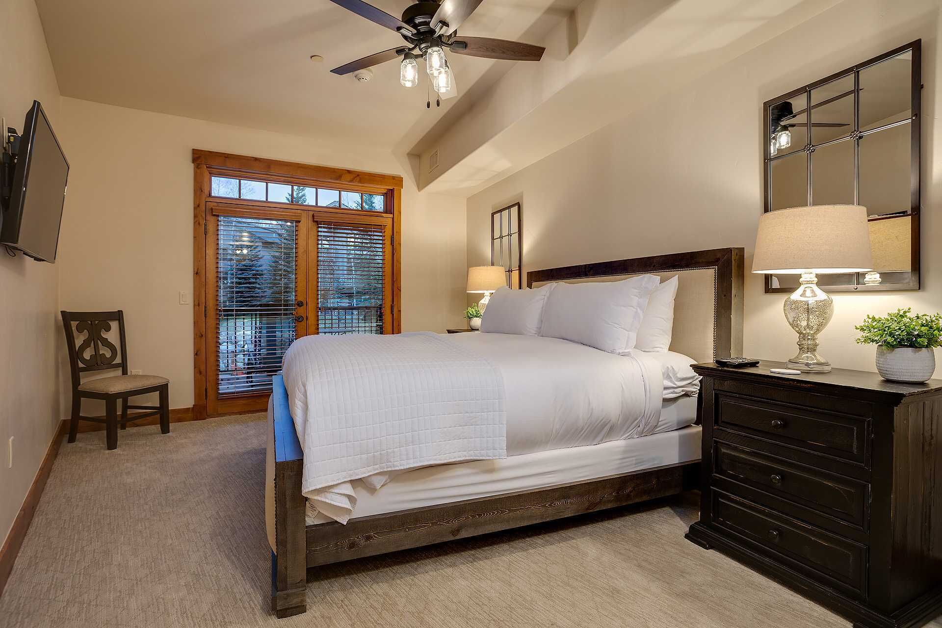 5 bedrooms, in-room safe, iron/ironing board, travel crib