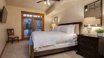 5 bedrooms, in-room safe, iron/ironing board, travel crib