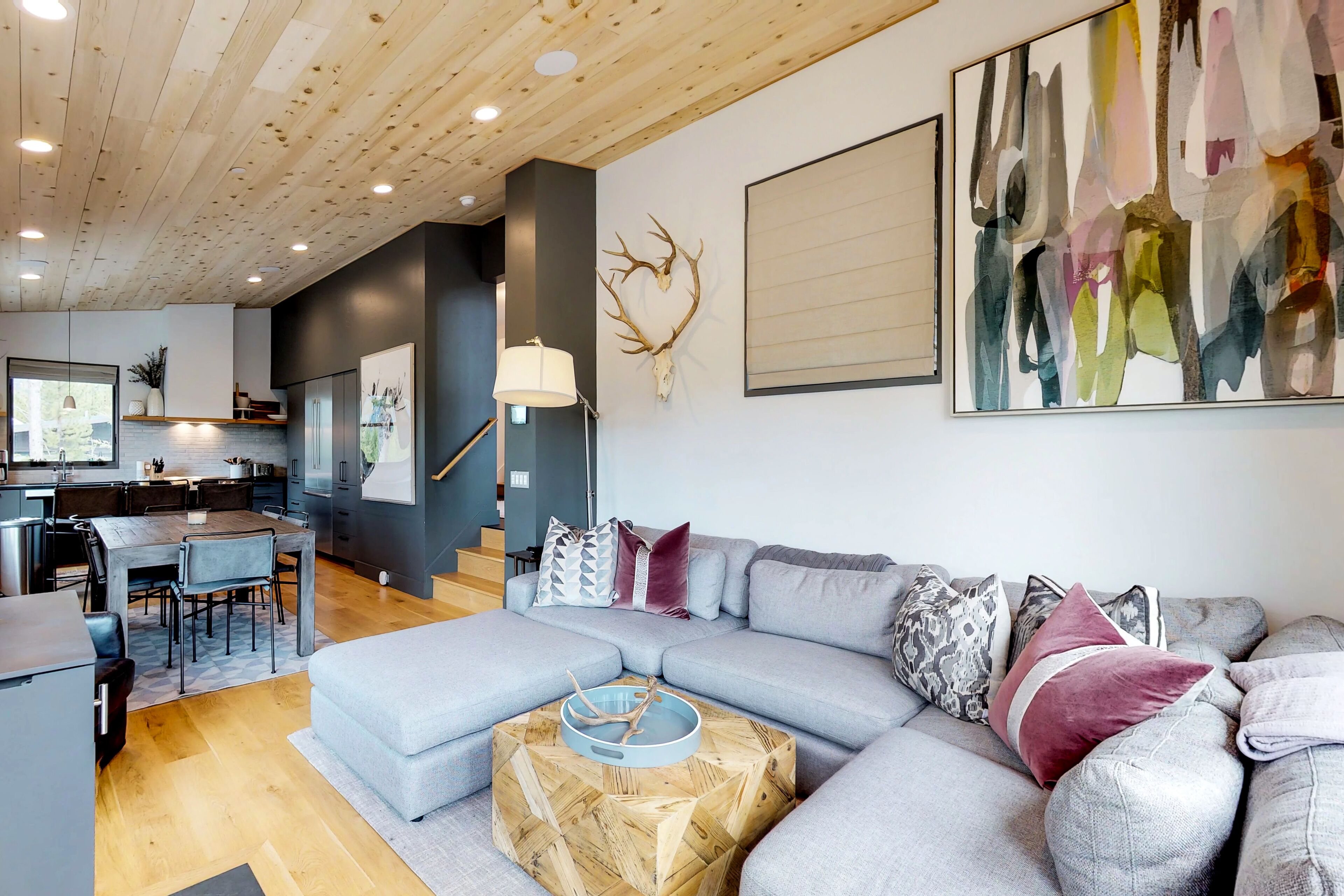 Ski-in/ski-out cabin with lake view, private hot tub, & WiFi
