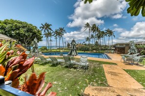Pool - Cozy condo with access to pool, hot tub, & tennis - walk to the beach (Poipu)