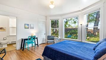 1 habitación, escritorio, tabla de planchar con plancha y wifi gratis