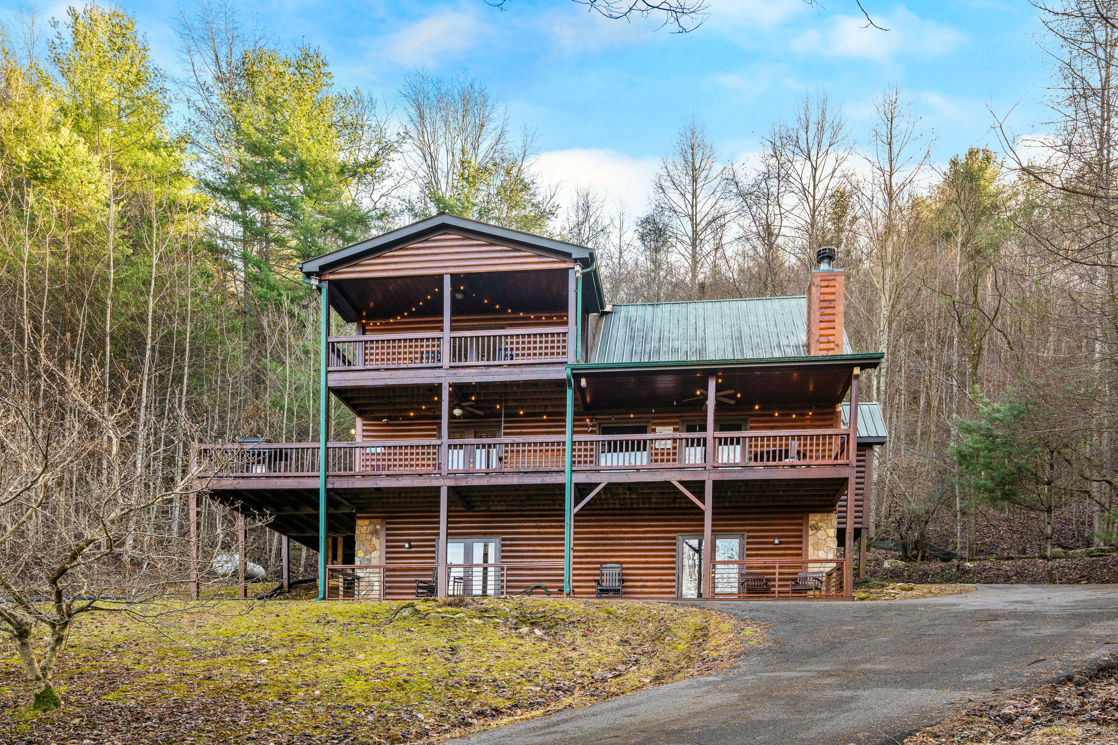 Spacious Gem with Hot Tub, Multiple Decks & Gorgeous Mountain & Forest Views