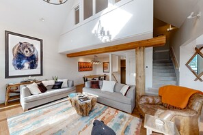 TV, fireplace - Ski-in/ski-out townhome w/ private hot tub, WiFi, W/D (Big Sky)