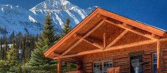 The Outlaw-Cowboy Heaven Cabin, Best Ski-in/out & Views, New Bathrooms, Hot Tub