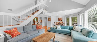 Umgestalteter Spinnaker!Haustiere erlaubt, zu Fuß zum Meer, Pools, Golf, Restaurants!