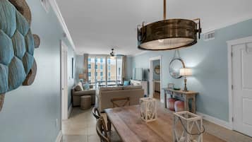 Smart TV, DVD player