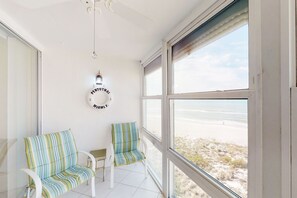 Interior - Ocean-front condo with WiFi, pool & Gulf views - steps to the beach (Holmes Beach)