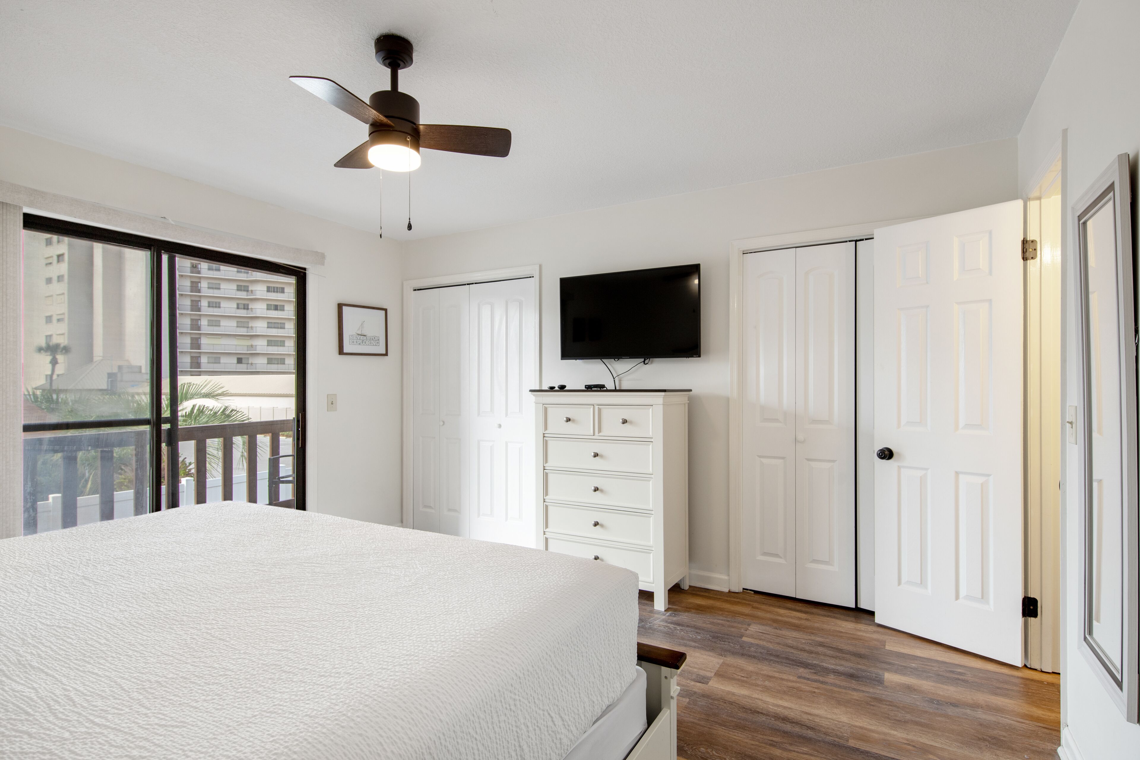 2 chambres, fer et planche à repasser, accès Internet, draps fournis