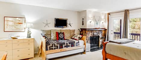 Accès Internet, draps fournis