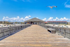 Unclassified image, 2 of 31, button