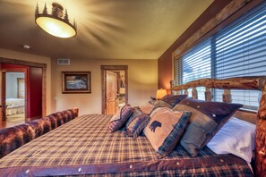 4 bedrooms, internet, bed sheets - Modern and Roomy Family Cabin with a Full Kitchen - Walk to the Golf Course (New Meadows)