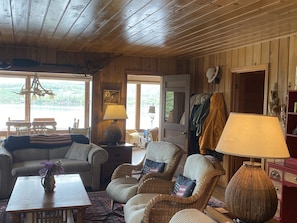 TV, fireplace, DVD player, stereo