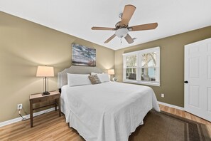 3 camere, una scrivania, ferro/asse da stiro, Wi-Fi gratuito