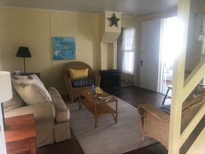 TV - Bayview on Goodyear Lake. Close to Cooperstown Dream Park & All Star Village. <br><br> (Oneonta)