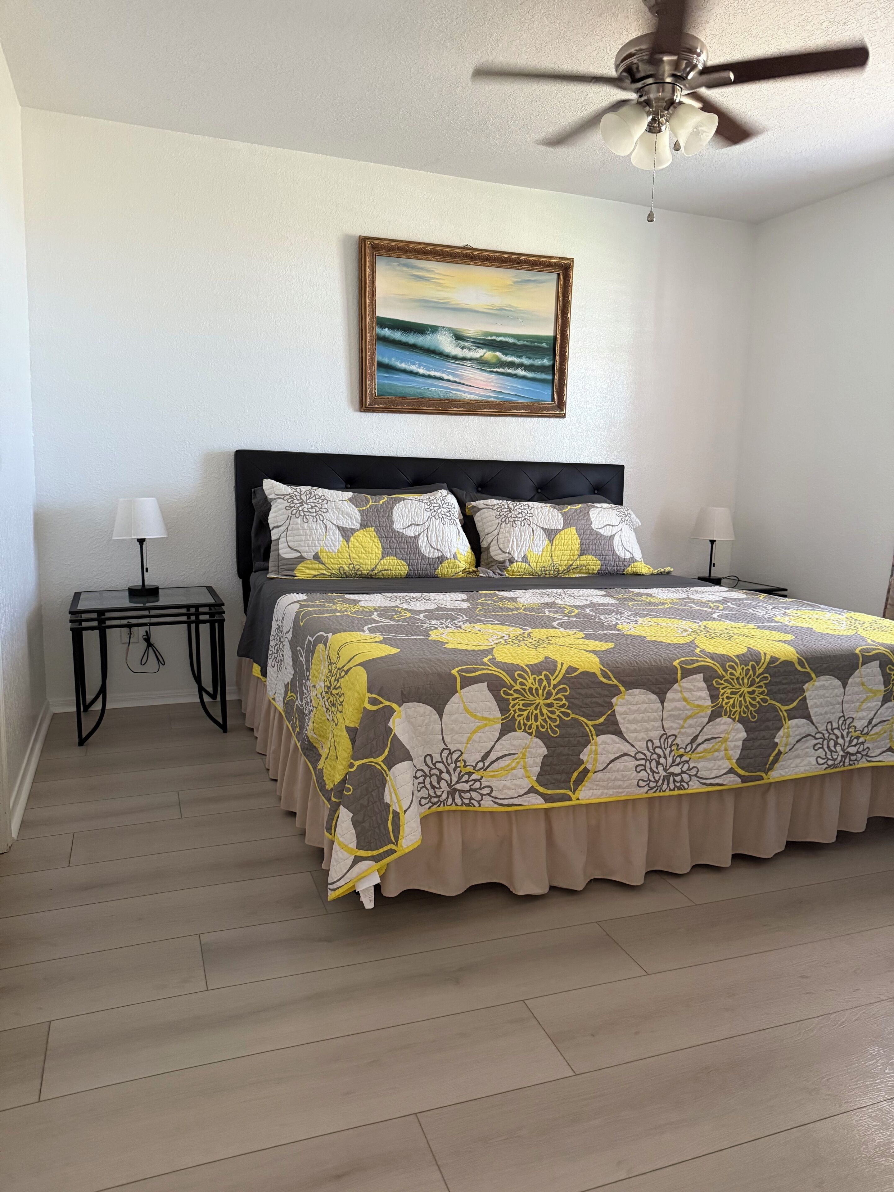 3 dormitorios, tabla de planchar con plancha, wifi gratis y ropa de cama