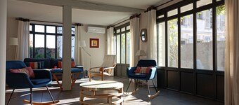 Maison à Bayonne avec piscine dans parc arboré