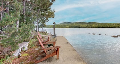 Lakefront Home with Private Dock, Pebble Beach & Enclosed Porch - Dogs Welcome