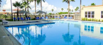 Söt lägenhet med delad pool och badtunna - nära stranden och Schlitterbahn