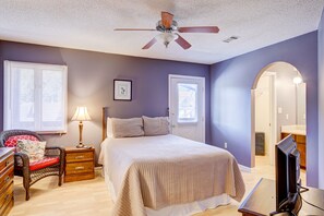 2 habitaciones, tabla de planchar con plancha, internet y ropa de cama