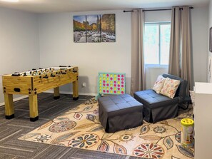 Spielezimmer
