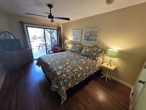 2 bedrooms, iron/ironing board, internet, bed sheets